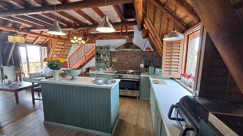 5 Bedroom Property for Sale in Stilbaai Wes Western Cape